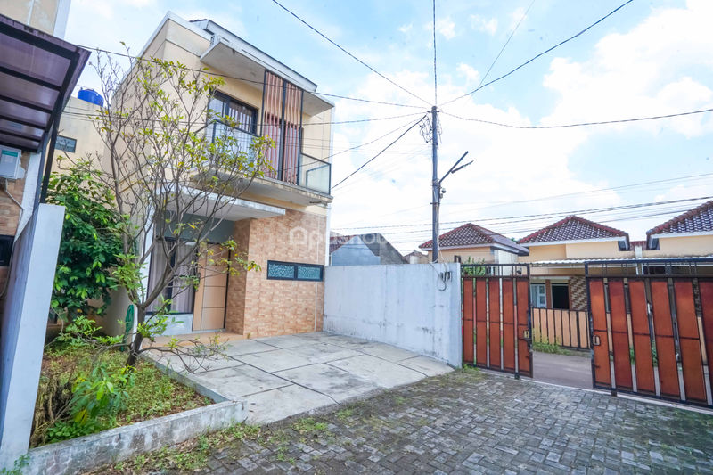 Perumahan Kirana Premier Blok D No.1