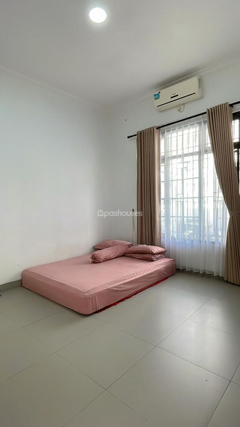 Jalan Bougenvill Raya No.106
