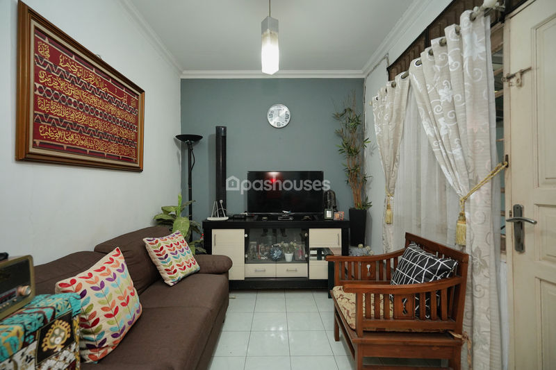 Bumi Mutiara Blok JC19 No.8