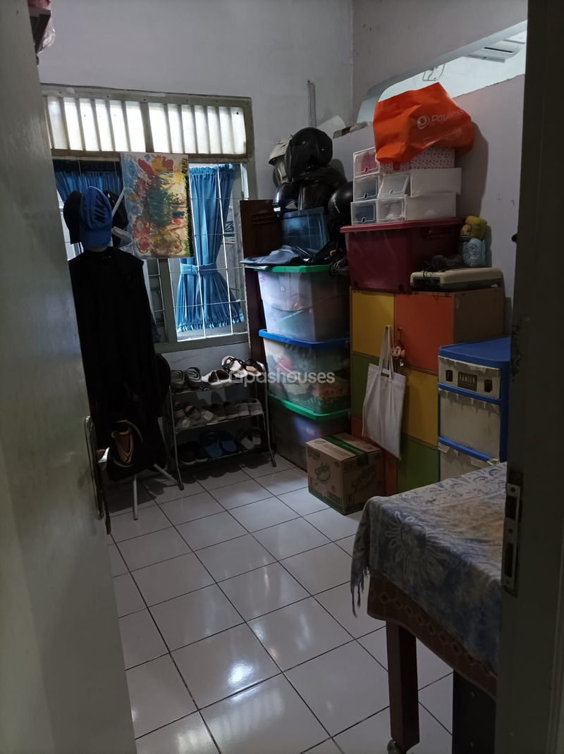 Jl. Flamboyan Raya No. 30