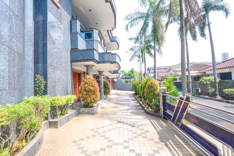 Jalan Teratai VIII Blok T No.7-8 Jagakarsa