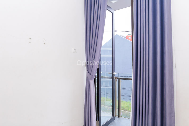 Graha Laras Sentul Cluster Hamburg