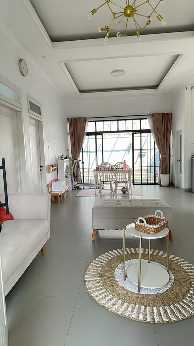 Jalan Bougenvill Raya No.106