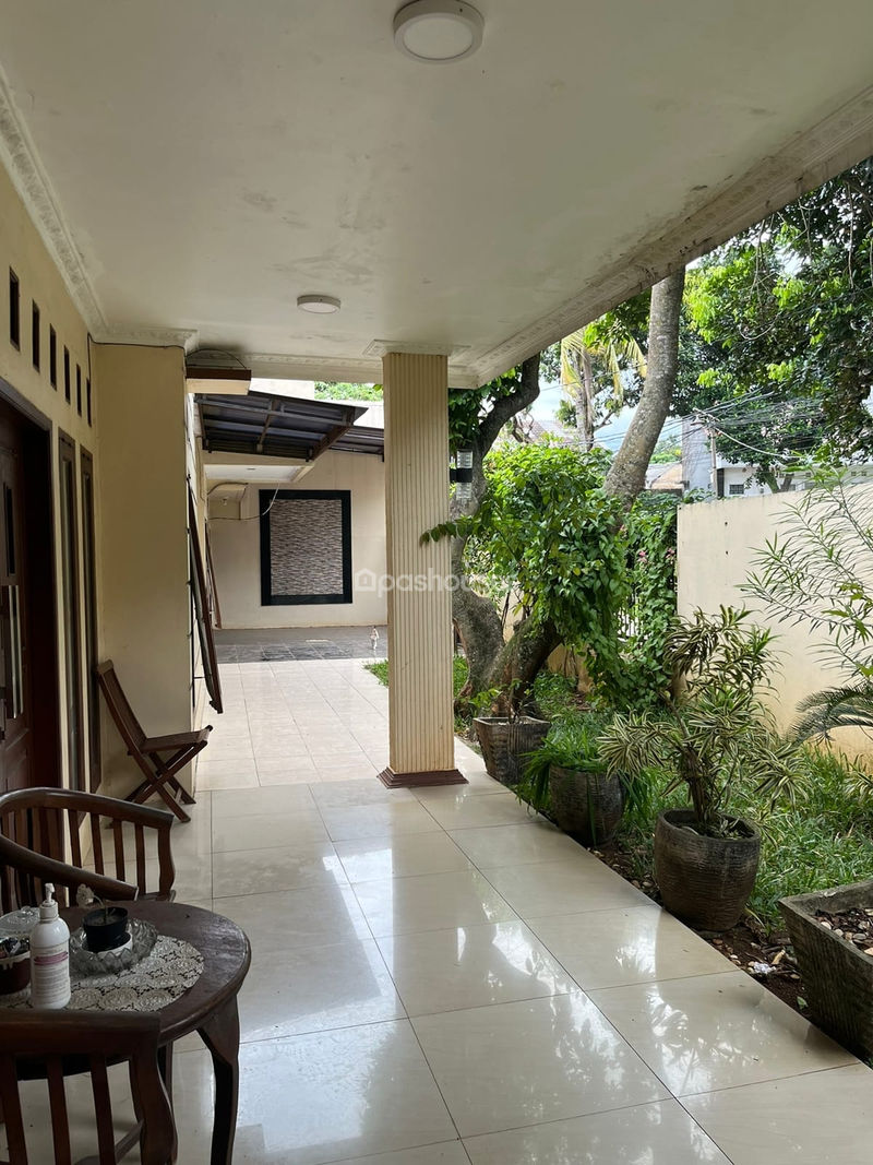 Jalan Gelora 5 Pondok Kacang Timur