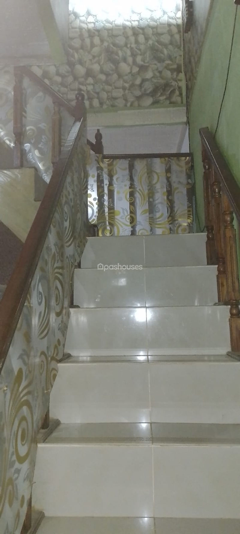 Jalan Cisaat Bekasi