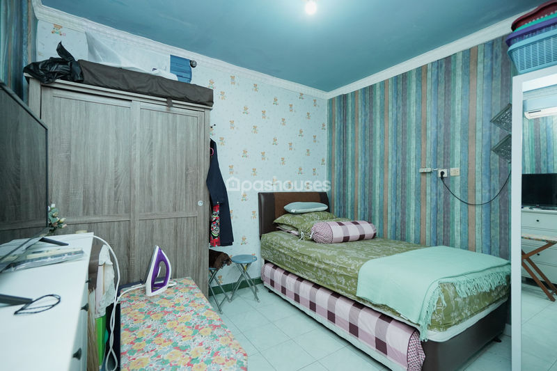 Bumi Mutiara Blok JC19 No.8