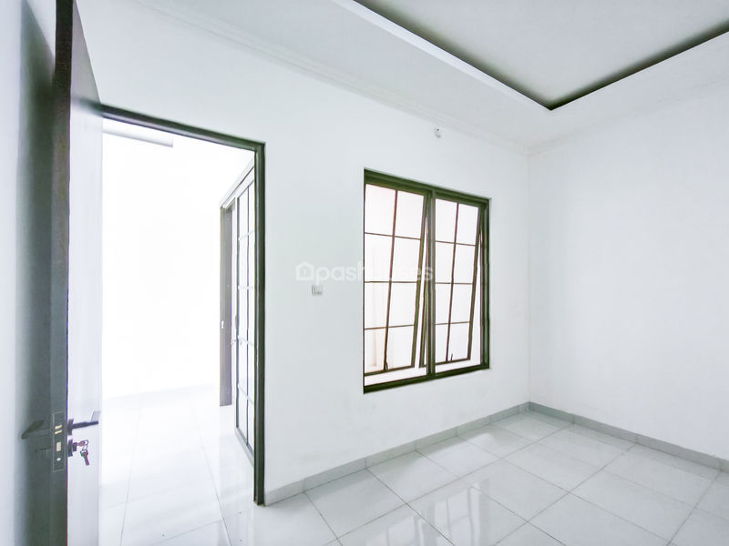 Jalan Raya Cijahe