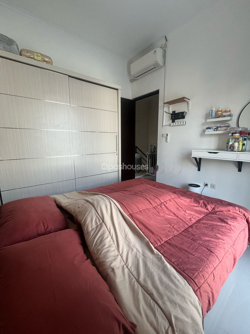 Perumahan Urbana Jatiwaringin Residence Blok D No.6