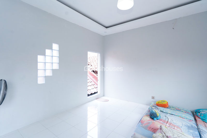 Kemang Swatama Residence Blok H No.24