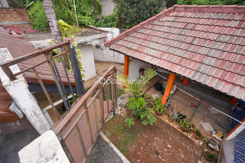 Perumahan Dukuh Zamrud, Blok T3 No.1