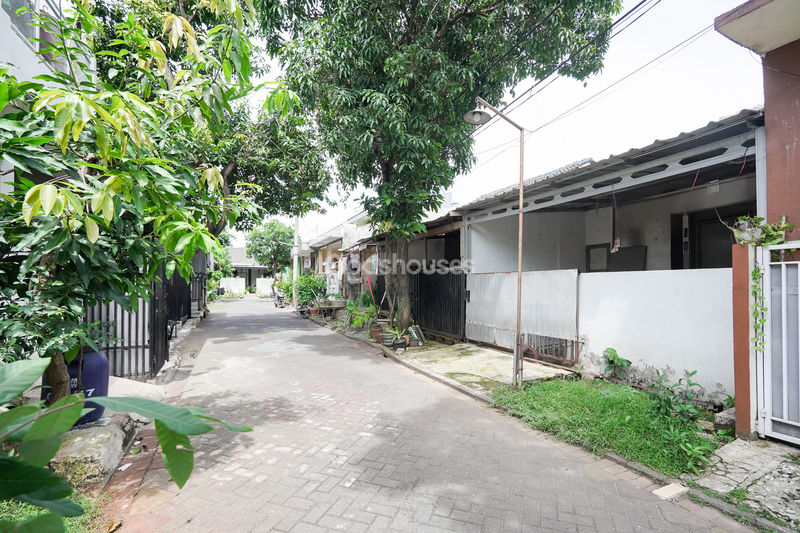 Bekasi Timur Regency Blok C8 No.22