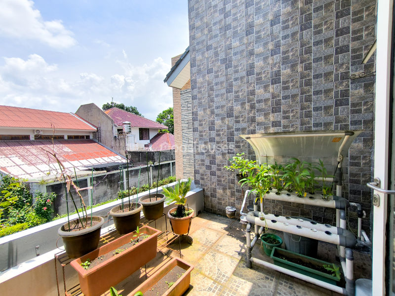 Perumahan The Bamboo Cipayung