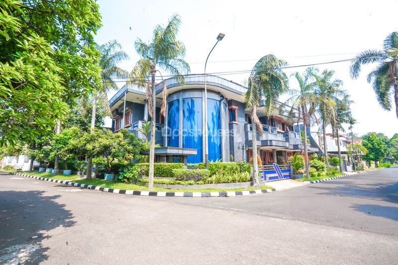 Jalan Teratai VIII Blok T No.7-8 Jagakarsa