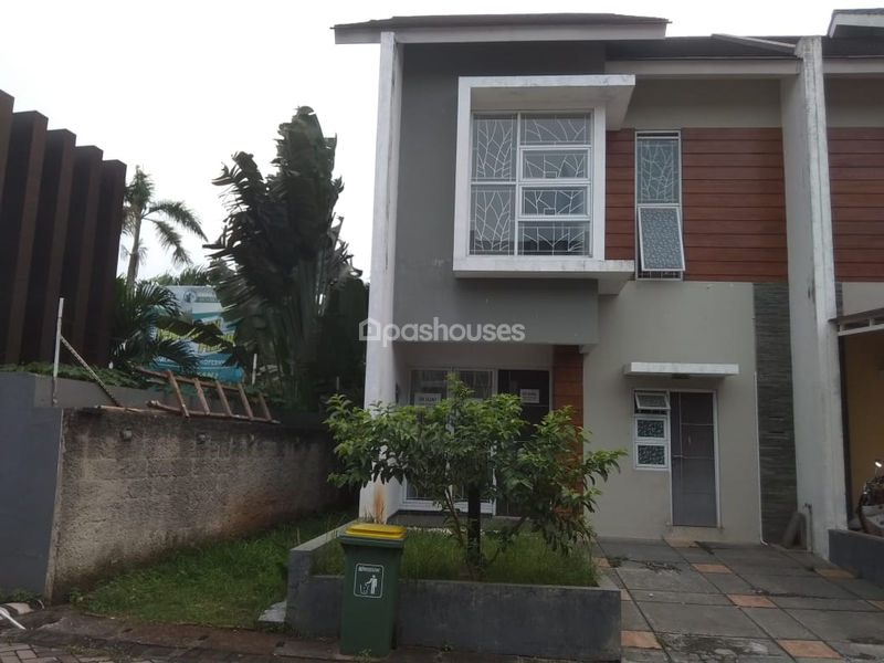 Jalan Pinus Bar. I