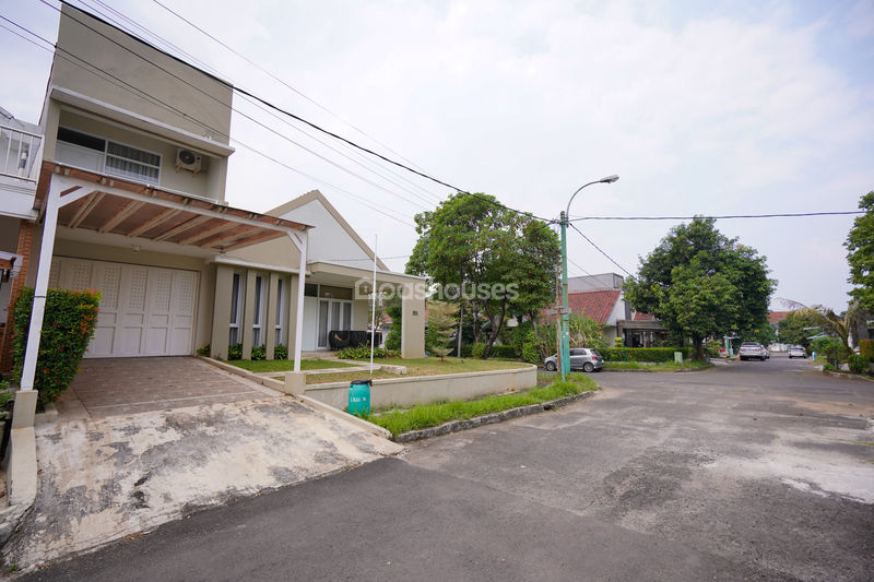 Lippo Cikarang Meadow Green