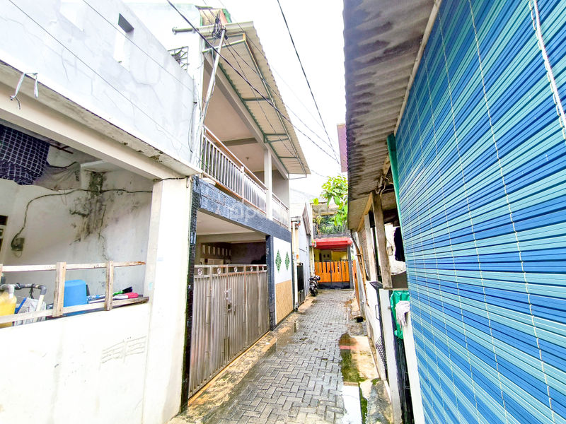Jalan Tanah Seratus Ciledug