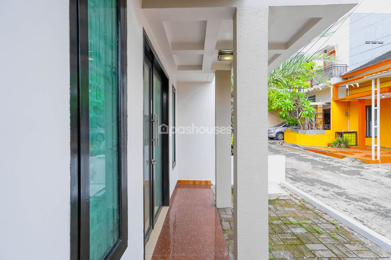 Town House Griya Widya