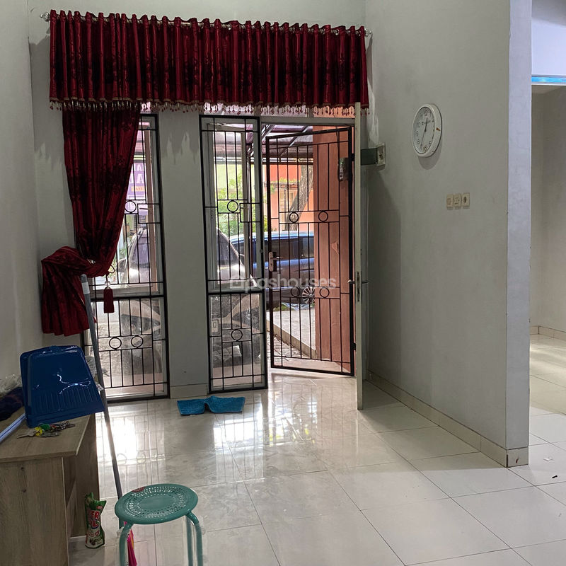 Mutiara Gading City Cluster Somerset Blok K8 No.8