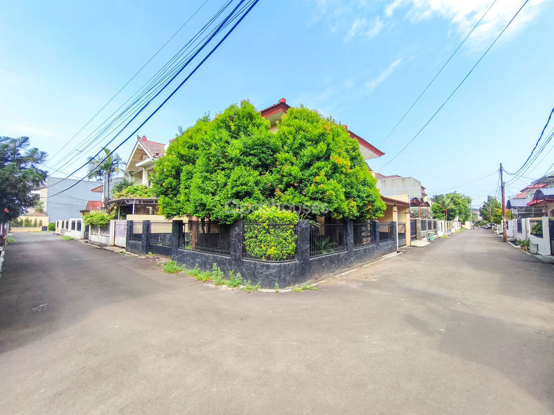 Jalan Alam Cirendeu Blok T11 No.9