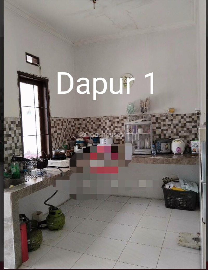 Jalan Kemang 1 Depok