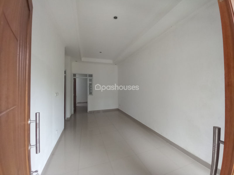 Jalan D Arum Town House