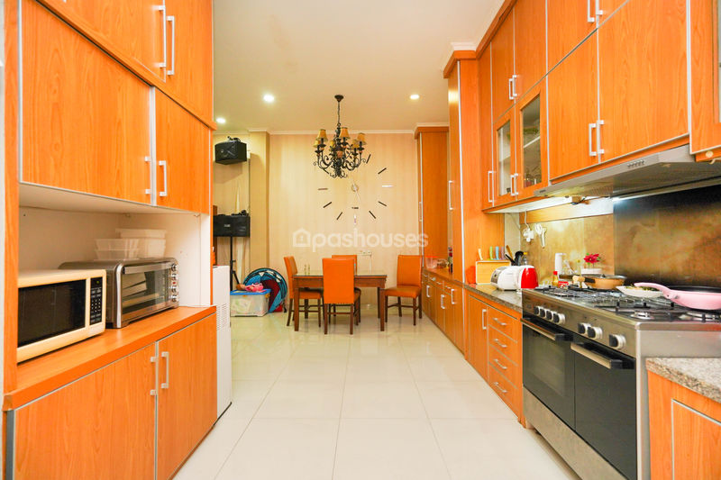Villa Mutiara Cibubur 1
