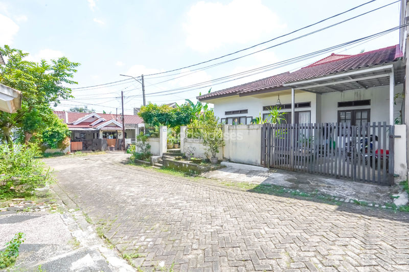 Perumahan Bukit Rivaria Sawangan