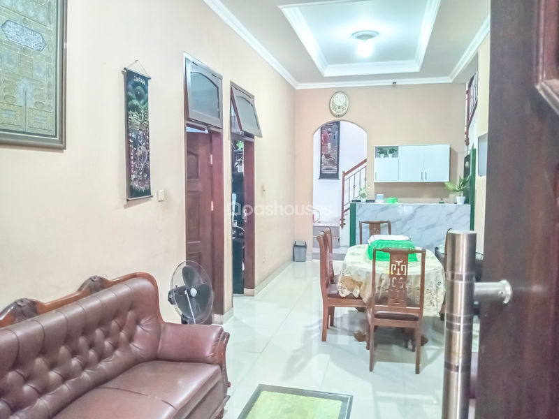 Jalan Desa Jabon Mekar No.102