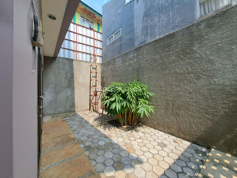 Green Purwa Residence