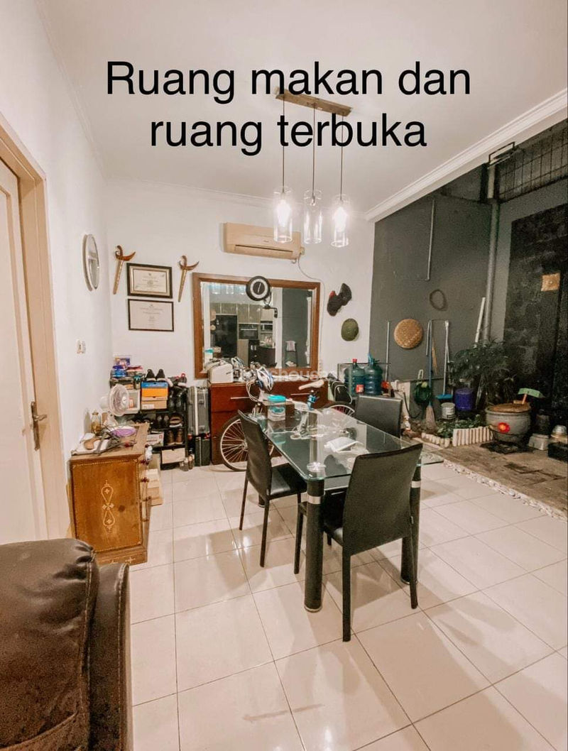 Perum Puri Laras 2