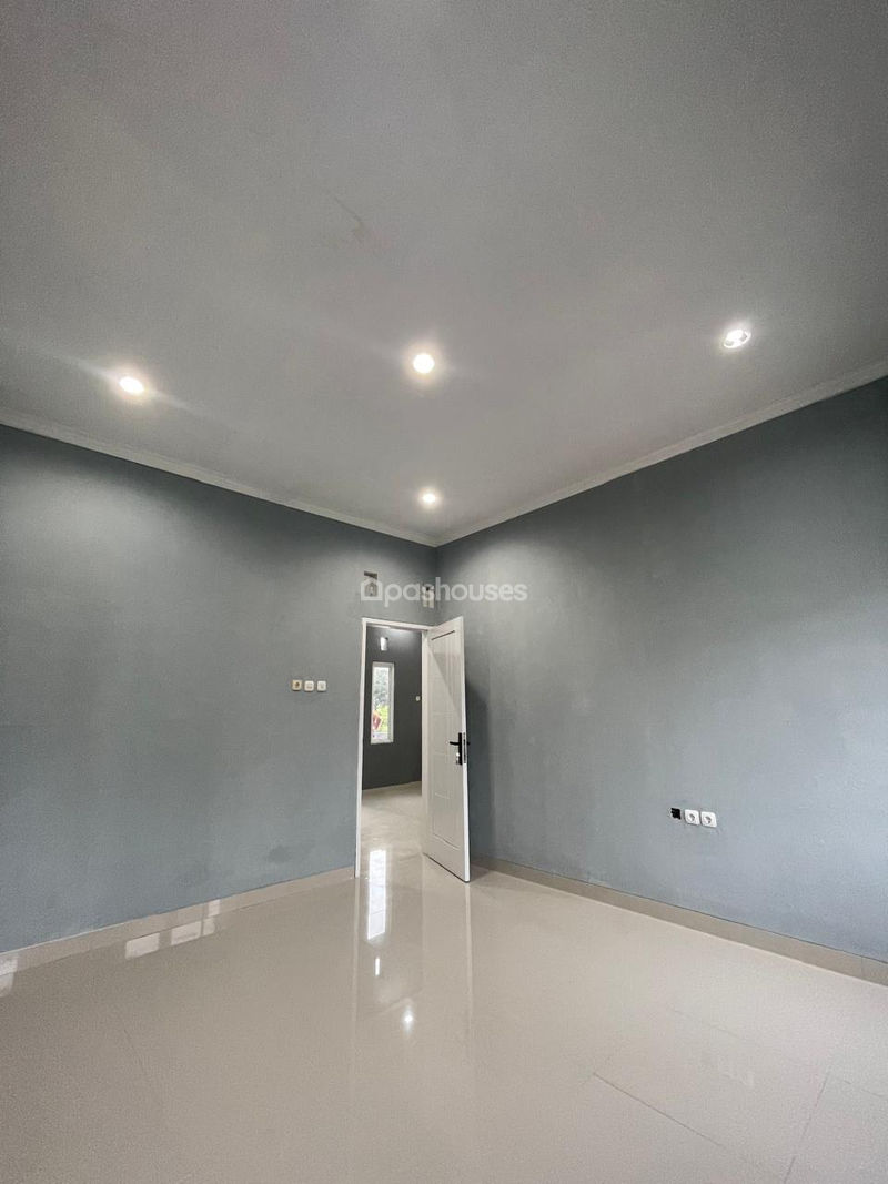 Perumahan Imperial Gading Blok H1 No.12