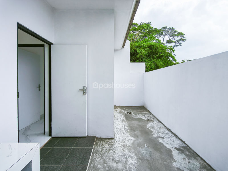 Perumahan Cibubur City Cluster Hortensia Blok E12B No.5