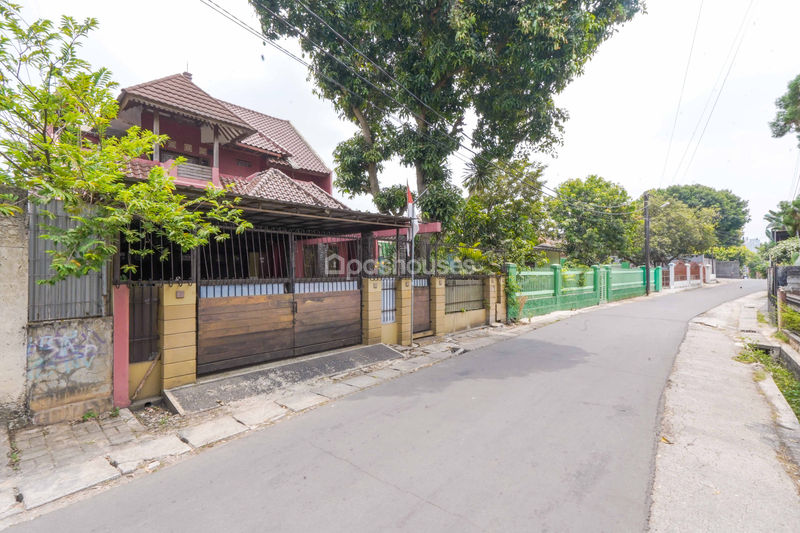 Jalan Mawar No. 9