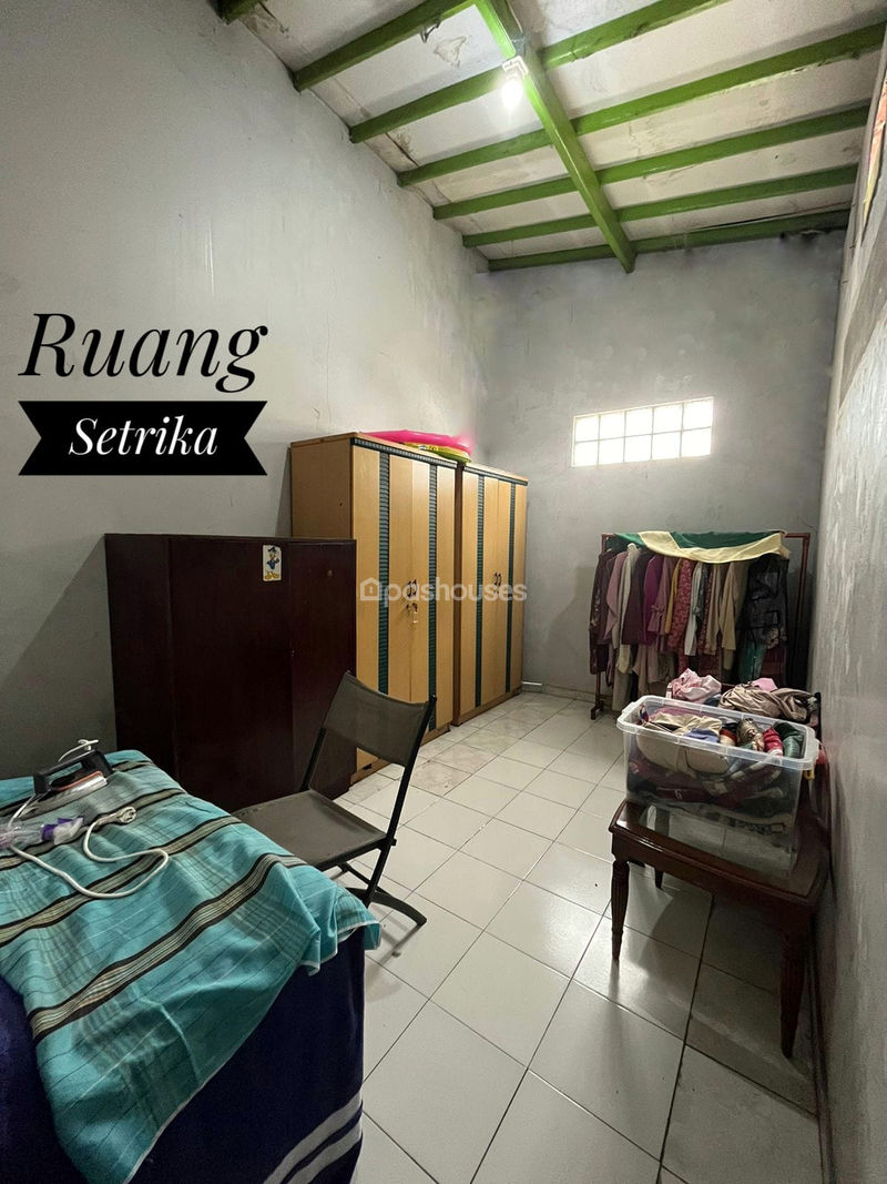 Jalan Merpati Putih 2 Blok D21 No.1