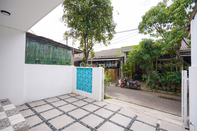 Bekasi Timur Regency Cluster Malachite Blok M8 No.36