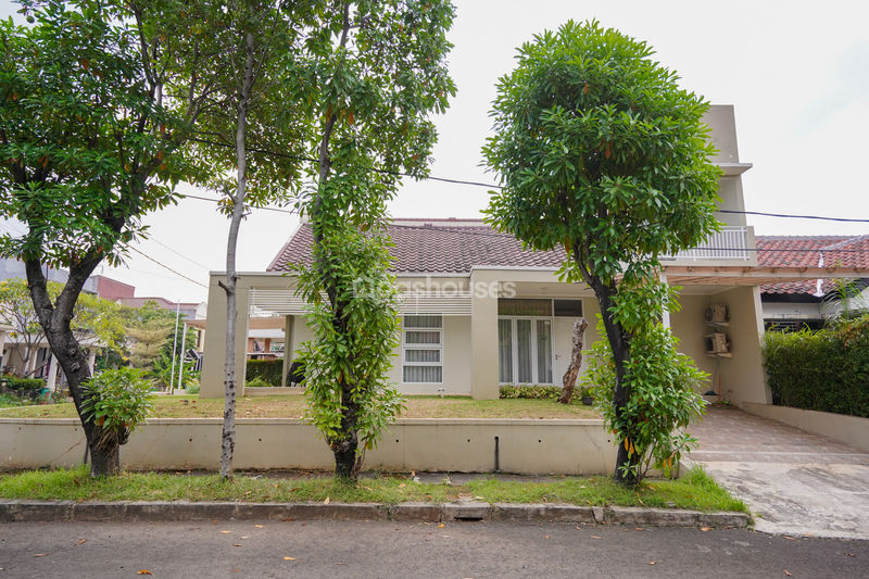 Lippo Cikarang Meadow Green