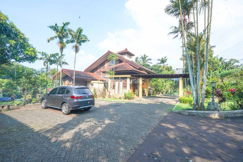 Villa Cihideung Bogor