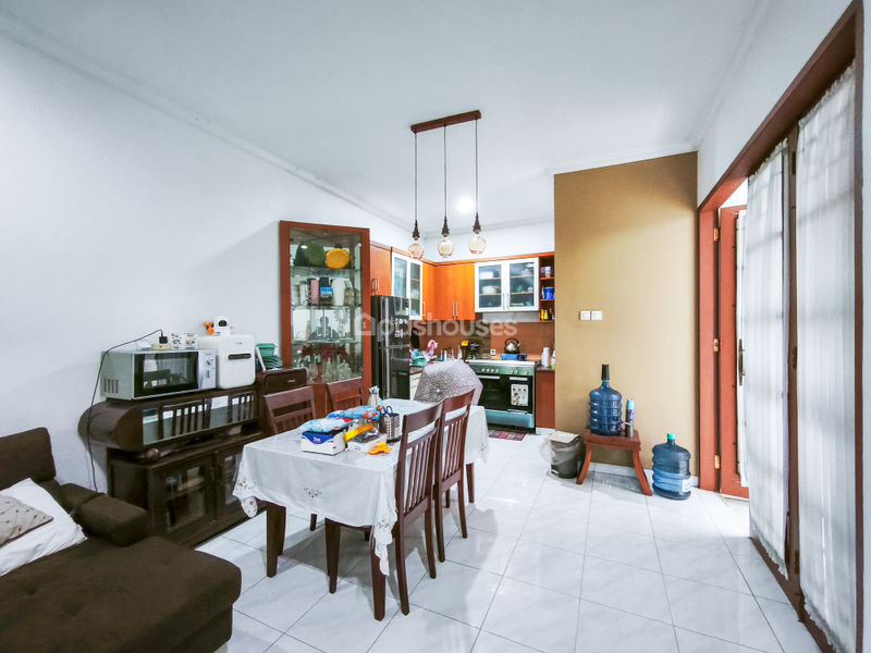 Legenda Wisata Zona Picasso Blok K5/10