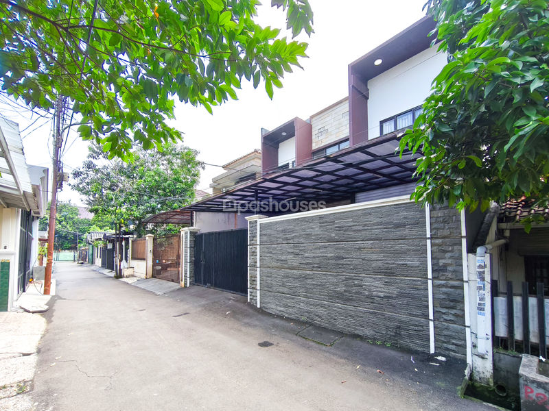 Perumahan Taman Meruya Ilir Blok B3 No.6