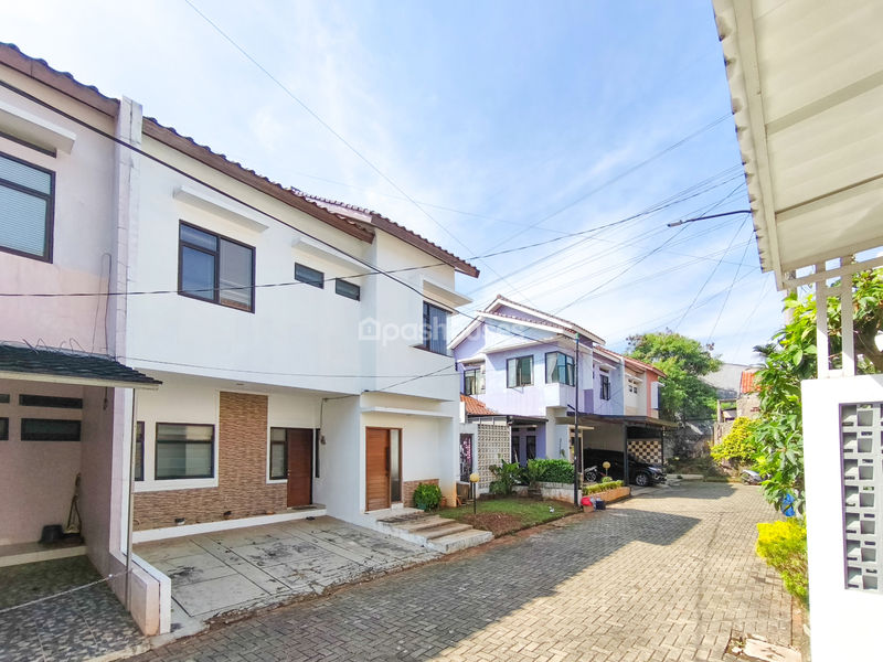 Perumahan D' Crown Residence No.27