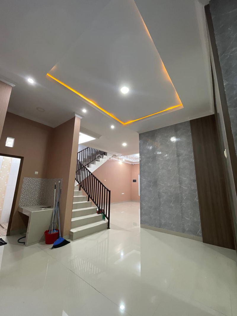 Perumahan Imperial Gading Blok H1 No.12