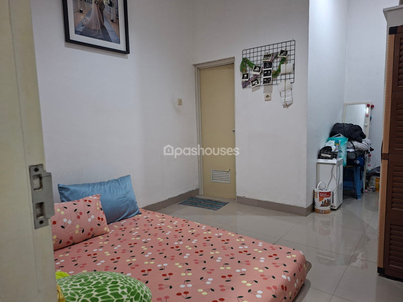 Kristal Garden Residence Blok G2 No.4 