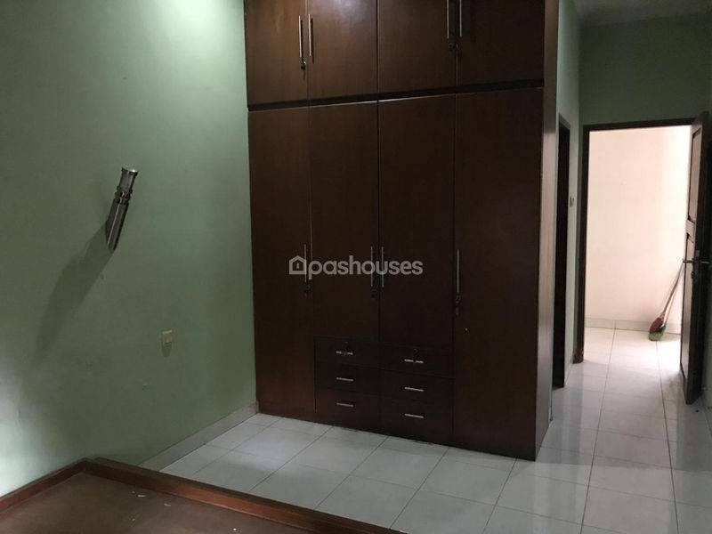 Perum Kota Legenda Dukuh Zamrud Blok M3 No.49