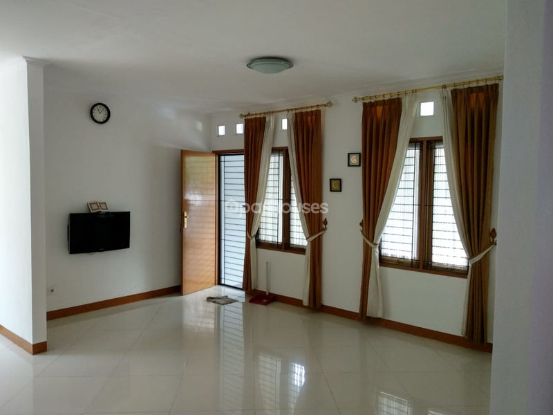 Tatya Asri Sentul