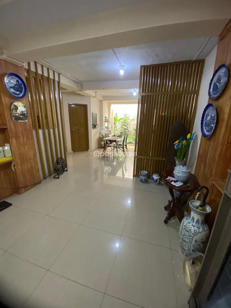 Jalan Taman Hibrida Pondok Kelapa
