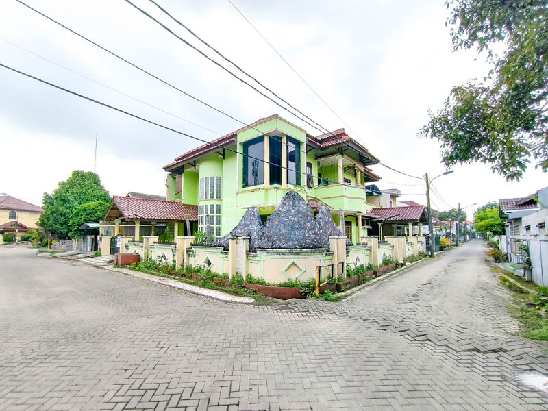 Jalan Niaga III