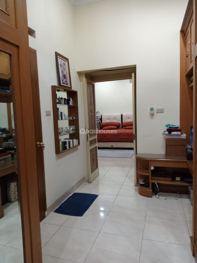 Jalan Keselamatan Tebet
