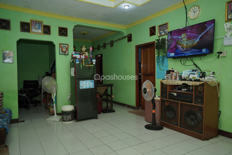 Jalan Puri Alam Kencana 2