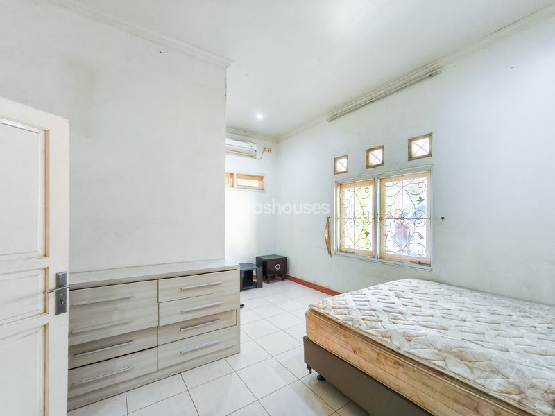 Jalan Karimata Blok U2 No.11