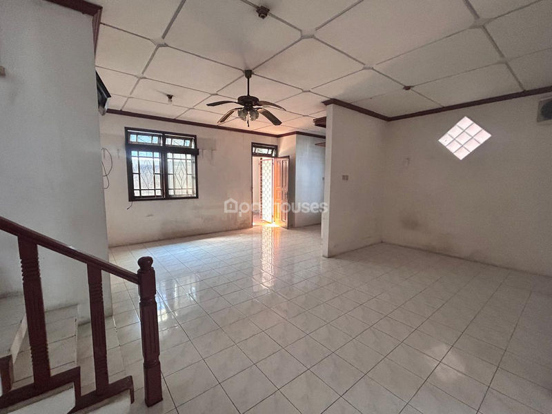 Jalan Batu Tulis Gang Balekambang